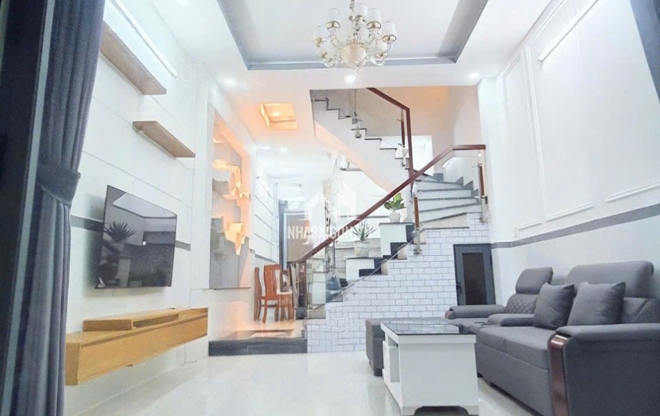 Bán nhà mới xây Full nội thất đường số 8 linh xuân thủ đức, Lh0909428959.